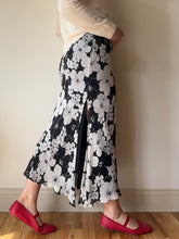 Load image into Gallery viewer, Silk Floral Midi Skirt