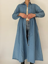 Load image into Gallery viewer, Vintage Mid Wash Denim Midi Dress