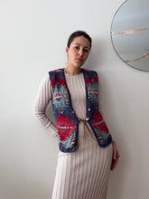 Load image into Gallery viewer, Hand Knit Vest