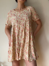 Load image into Gallery viewer, Floral Mini Dress
