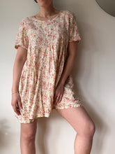 Load image into Gallery viewer, Floral Mini Dress
