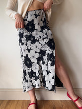 Load image into Gallery viewer, Silk Floral Midi Skirt
