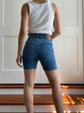 Load image into Gallery viewer, Mid Wash Levi&#39;s 501 Denim Shorts
