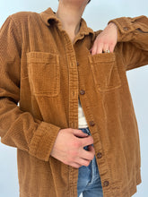 Load image into Gallery viewer, Corduroy Button Down
