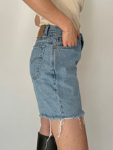 Load image into Gallery viewer, Levi’s Bermuda Shorts
