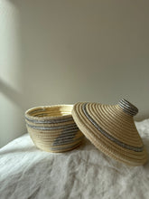 Load image into Gallery viewer, Small Woven Silver And Cream Basket
