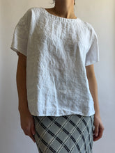 Load image into Gallery viewer, White Linen T Shirt
