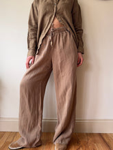 Load image into Gallery viewer, Brown Relaxed Pants
