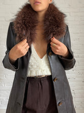 Load image into Gallery viewer, Stunning Deep Brown Vintage Fur Collar
